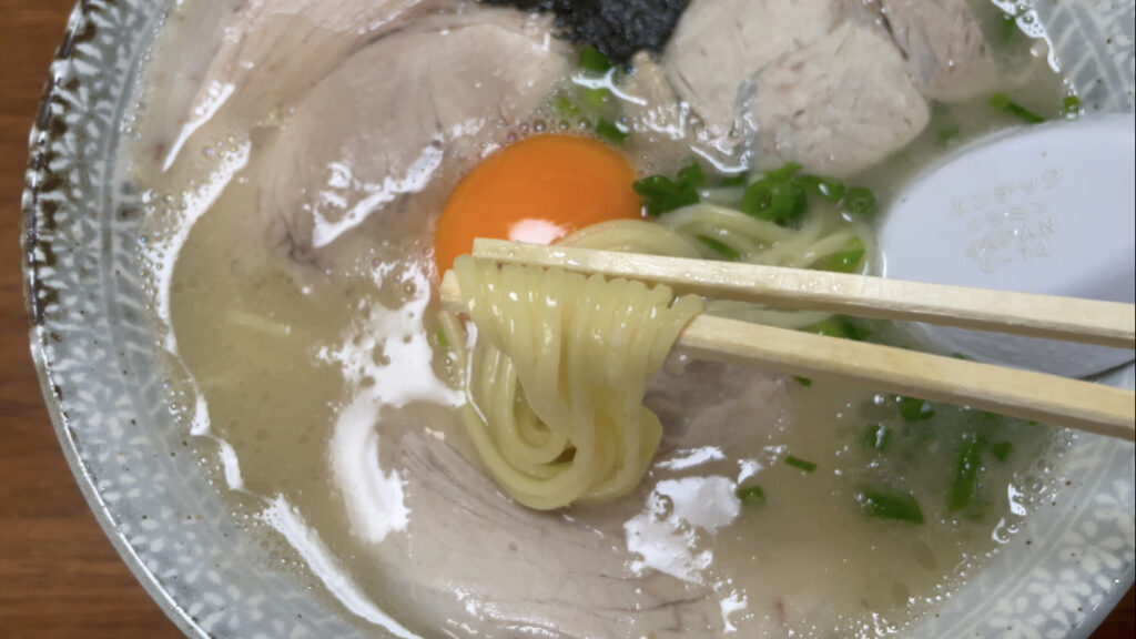 佐賀ラーメン　幸陽閣　麺