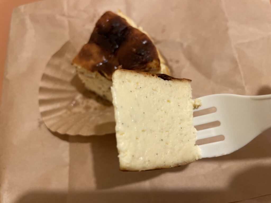 メルトのバニラバスクチーズケーキ